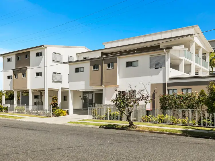 Second view of Homely unit listing, 5/3 BESHAM PARADE, Wynnum QLD 4178