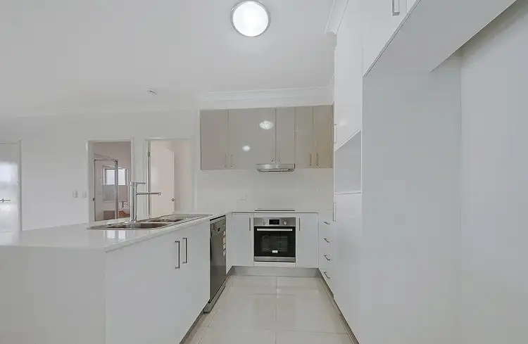 Fourth view of Homely unit listing, 5/3 BESHAM PARADE, Wynnum QLD 4178