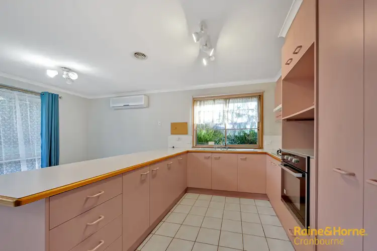 Sixth view of Homely house listing, 10 Ralph Crescent, Hampton Park VIC 3976