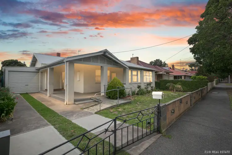 20 Lindsay Street, Victor Harbor SA 5211