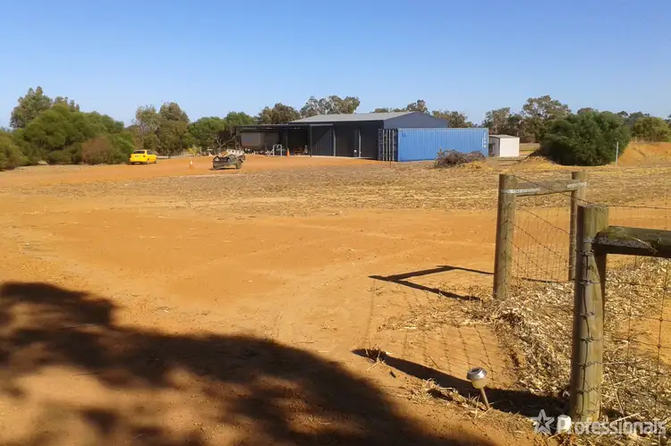 28A Stuart Road, Moresby WA 6530