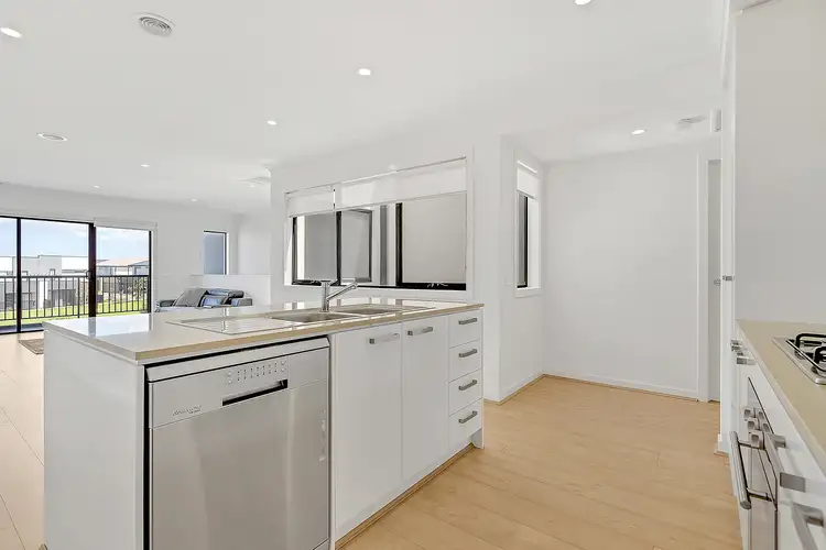 Seventh view of Homely townhouse listing, 15 Regatta Drive, Craigieburn VIC 3064