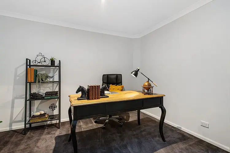 Second view of Homely house listing, 31 Stringy Bark Circuit, Pakenham VIC 3810