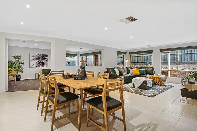 Fifth view of Homely house listing, 31 Stringy Bark Circuit, Pakenham VIC 3810