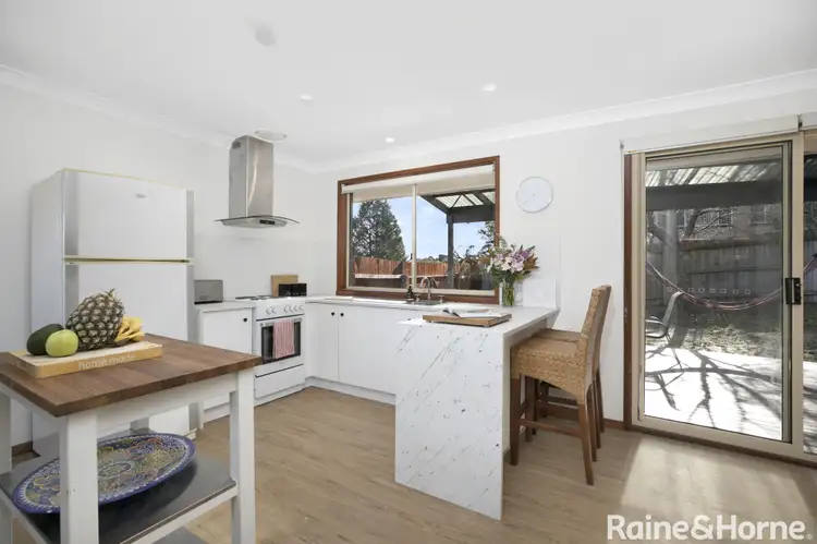 17 Janice Crescent, Moss Vale NSW 2577
