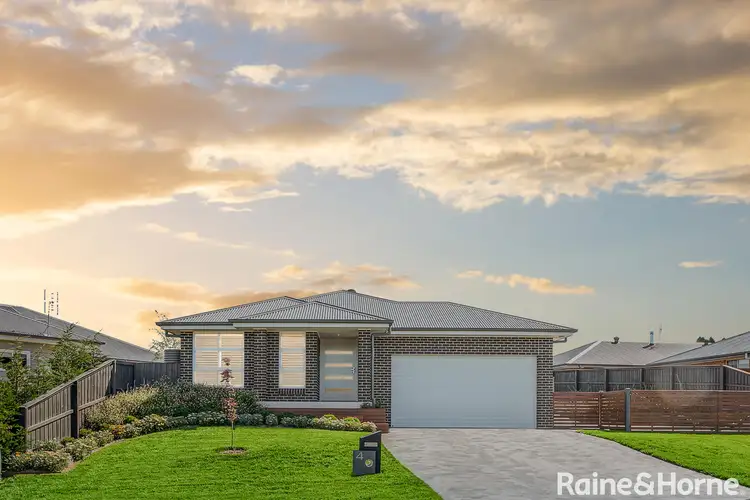 4 Joseph Hollins Street, Moss Vale NSW 2577