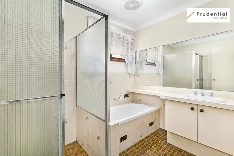 Fifth view of Homely house listing, 8 Dolomite Place, Eagle Vale NSW 2558