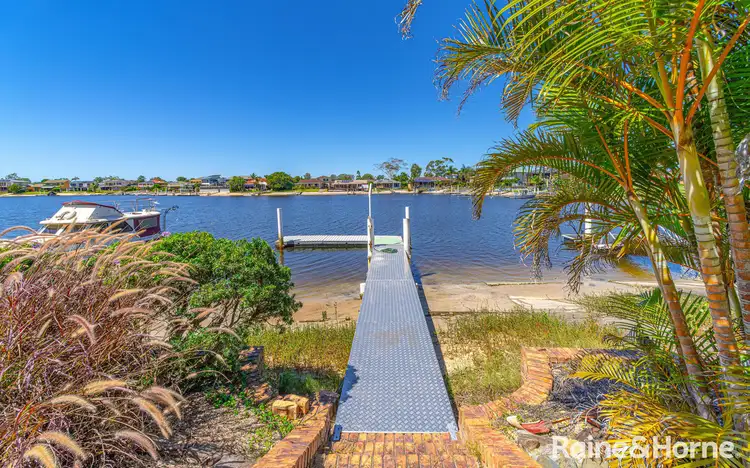 8 Acacia Circuit, Yamba NSW 2464
