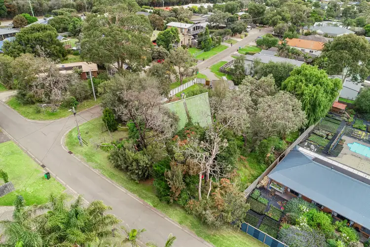 Fifth view of Homely house listing, 2 Bilbul Avenue, Rosebud VIC 3939
