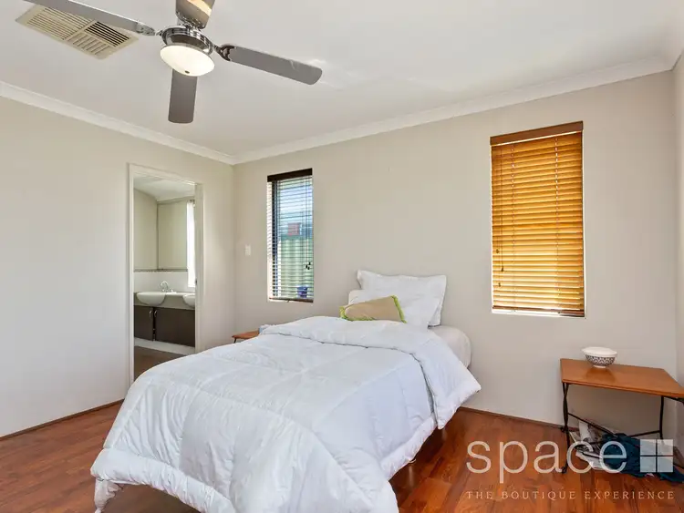 Sixth view of Homely house listing, 42 Blue Mountain Circuit, Aubin Grove WA 6164