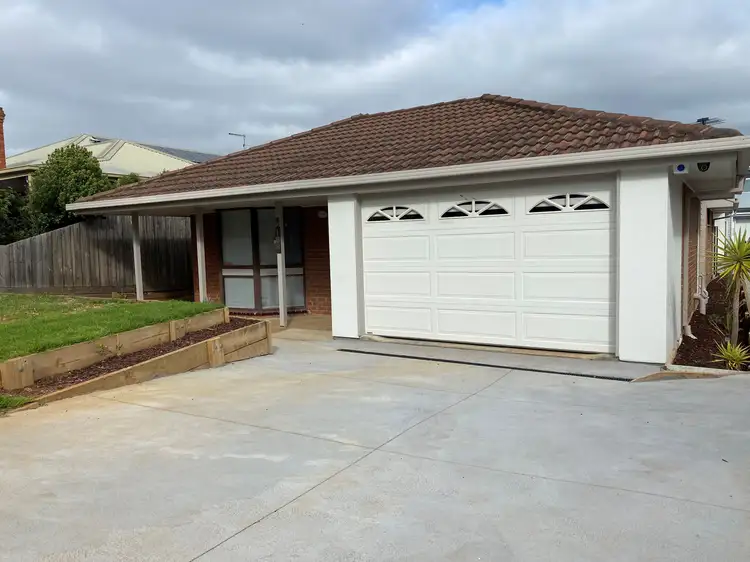 1/188 O'Shanassy Street, Sunbury VIC 3429