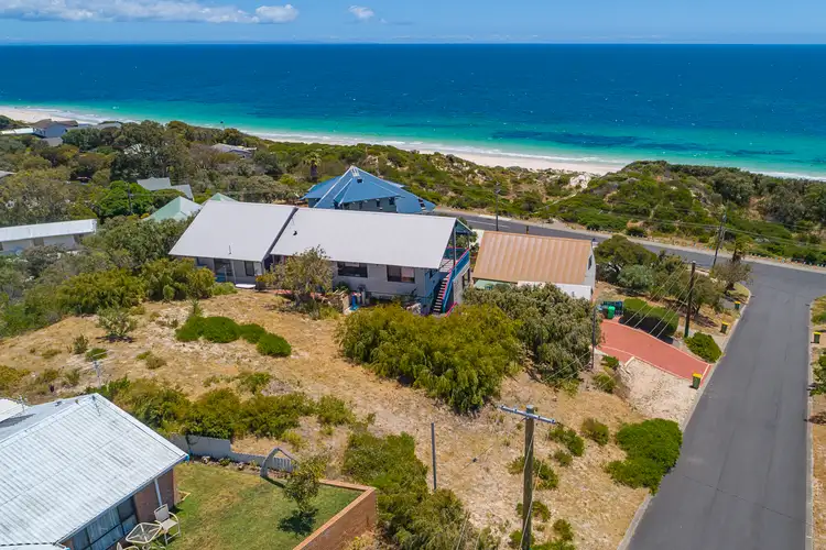 8 Sunset Close, Peppermint Grove Beach WA 6271