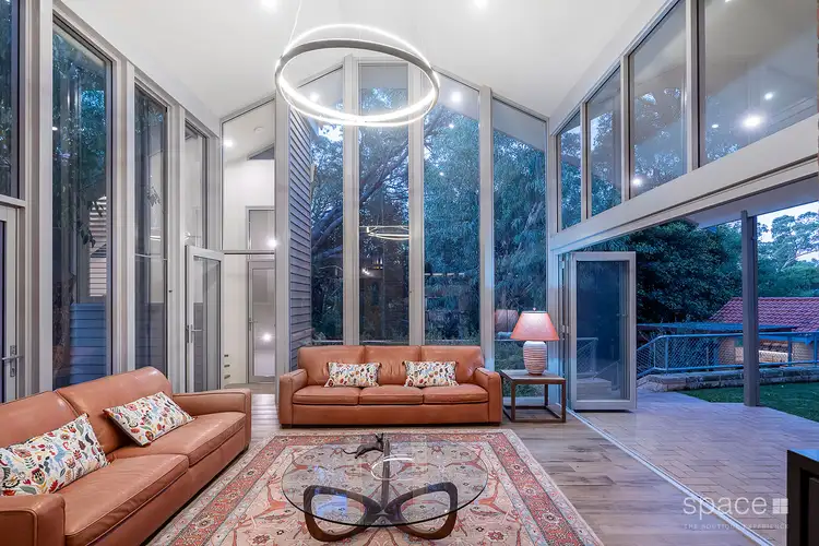 10 Orana Crescent, City Beach WA 6015