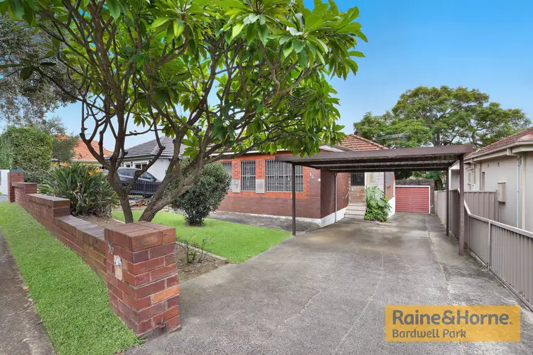 56 Vivienne Street, Kingsgrove NSW 2208