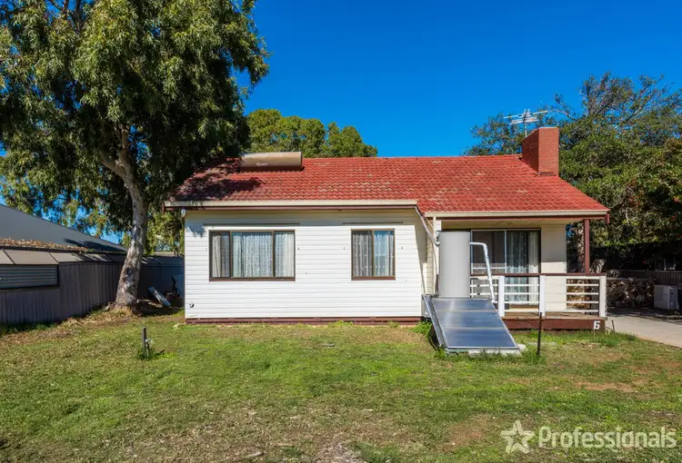 6 Betula Street, Rangeway WA 6530