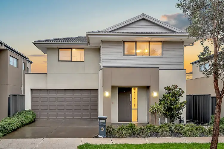 Second view of Homely house listing, 10 Accolade Drive, Craigieburn VIC 3064