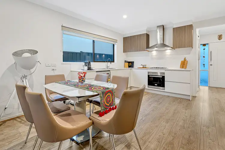 Fifth view of Homely house listing, 10 Accolade Drive, Craigieburn VIC 3064