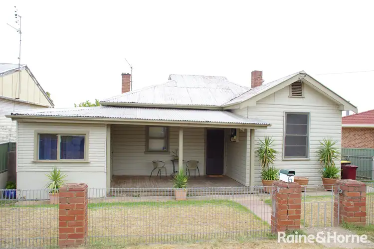 6 Nelson Street, Cowra NSW 2794