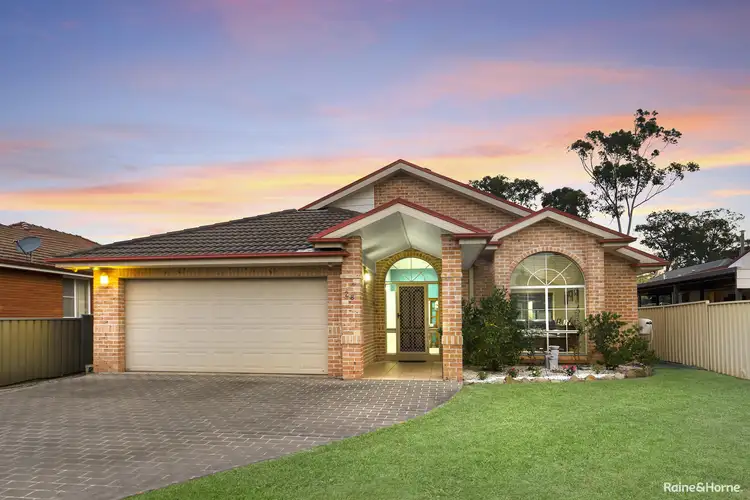 28 Canberra Street, Oxley Park NSW 2760