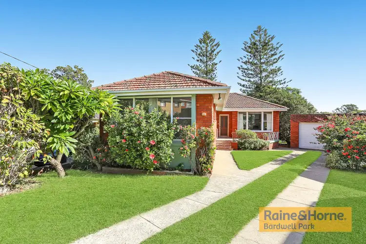 4 Macleay Place, Earlwood NSW 2206