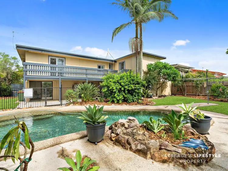 100 Biggs Ave, Beachmere QLD 4510