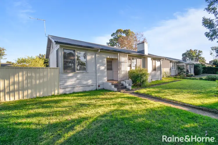 15 Griffiths Street