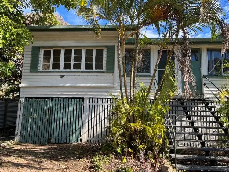 4/490 Esplanade, Torquay QLD 4655