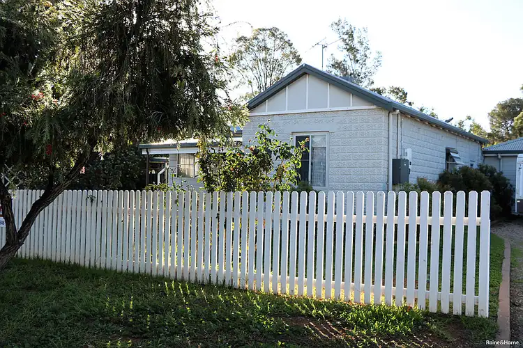 10 - 12 Webb Street, Parkes NSW 2870