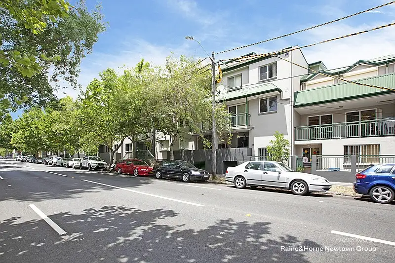 Main view of Homely unit listing, 25/290-300 Mitchell Road, Alexandria NSW 2015