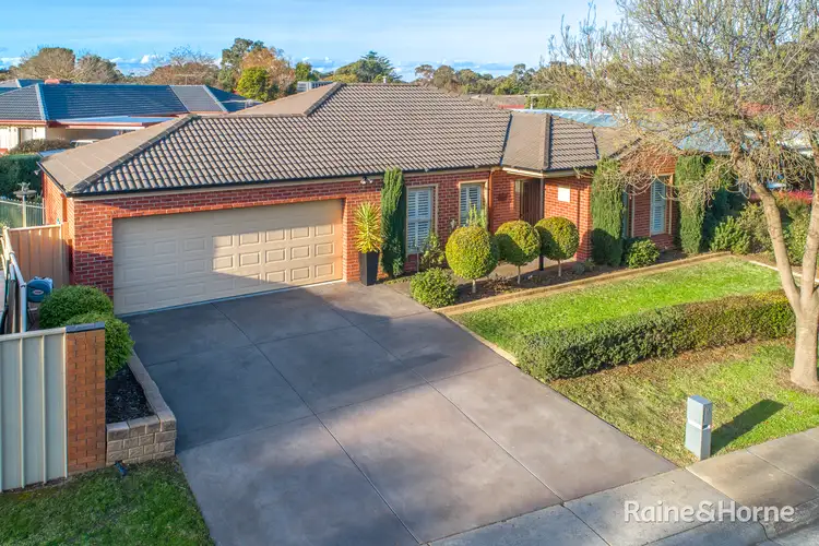 6 Ross Court, Sunbury VIC 3429