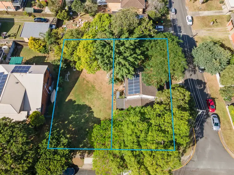 Second view of Homely house listing, 2 Leeton Street, Carina QLD 4152