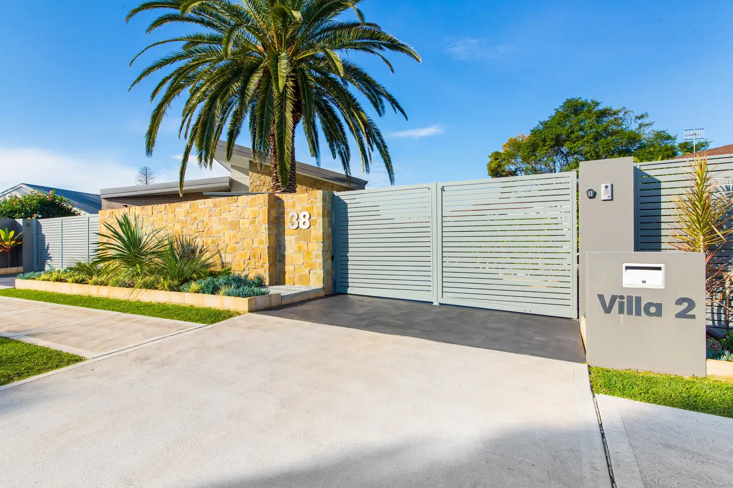 Main view of Homely villa listing, 2/38 Bogan Road, Booker Bay NSW 2257
