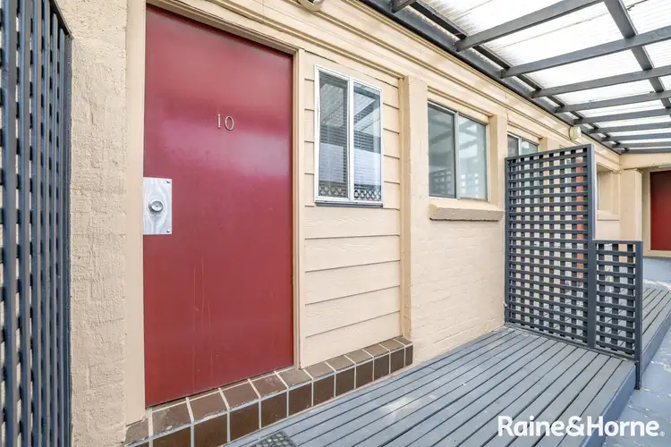 Main view of Homely unit listing, 10/62 George St, Bathurst NSW 2795