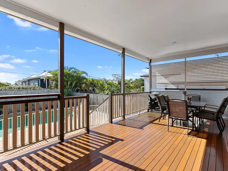 122 Waverley Road, Camp Hill QLD 4152