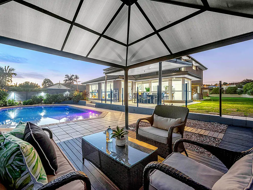 Main view of Homely house listing, 2 Windermere Crescent, Carindale QLD 4152