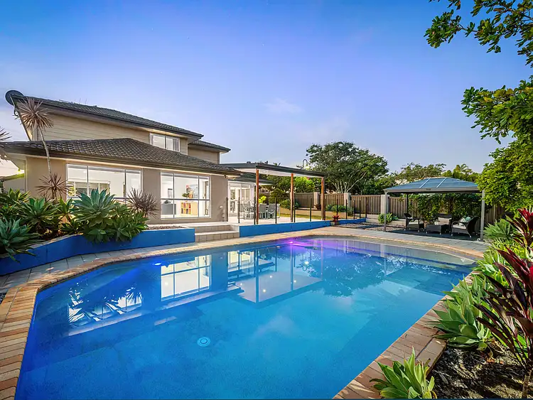 Fourth view of Homely house listing, 2 Windermere Crescent, Carindale QLD 4152