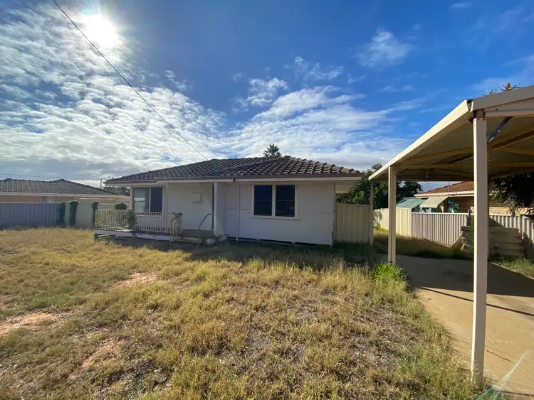 4 Petchell Street, Rangeway WA 6530