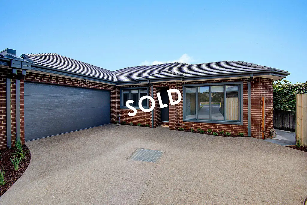 Main view of Homely townhouse listing, 3/2 The Drive, Rosebud VIC 3939