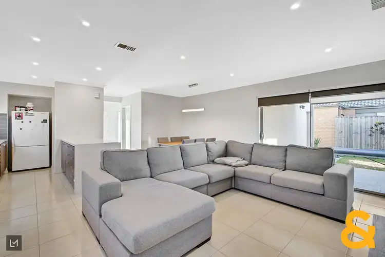 Second view of Homely house listing, 89 Eliburn Drive, Cranbourne East VIC 3977