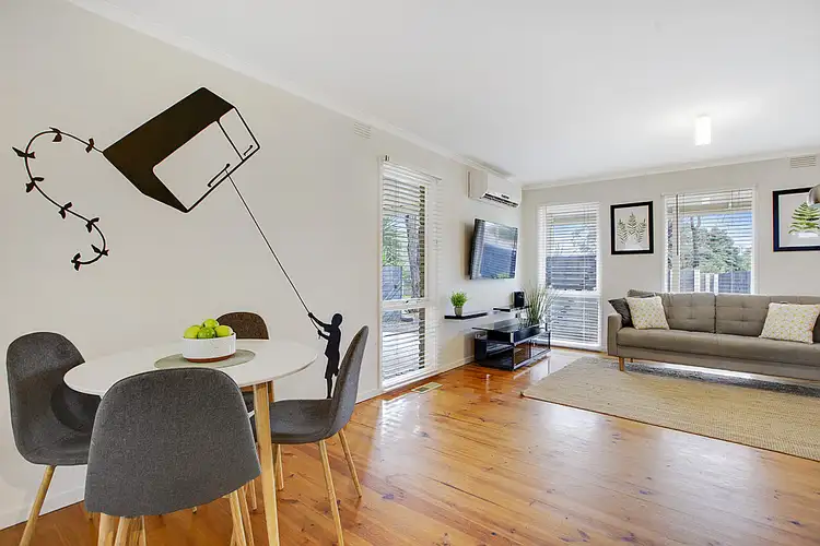 Fifth view of Homely house listing, 2 Wakool Close, Frankston VIC 3199