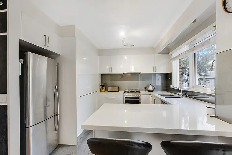 Sixth view of Homely house listing, 2 Wakool Close, Frankston VIC 3199