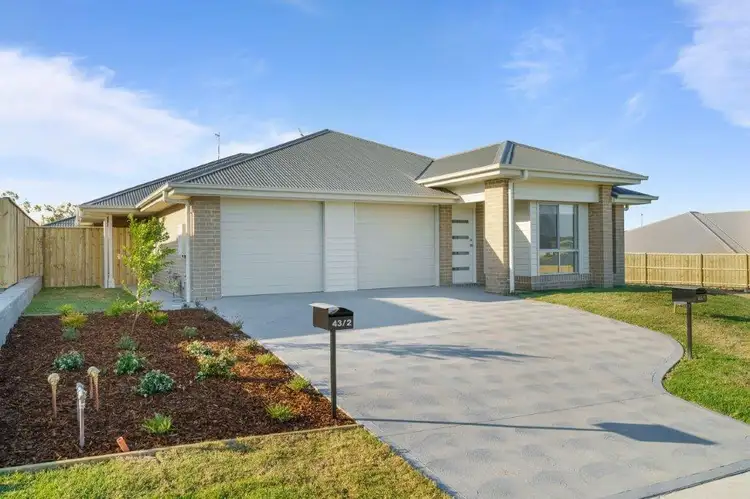 43 McGlinchey Crescent