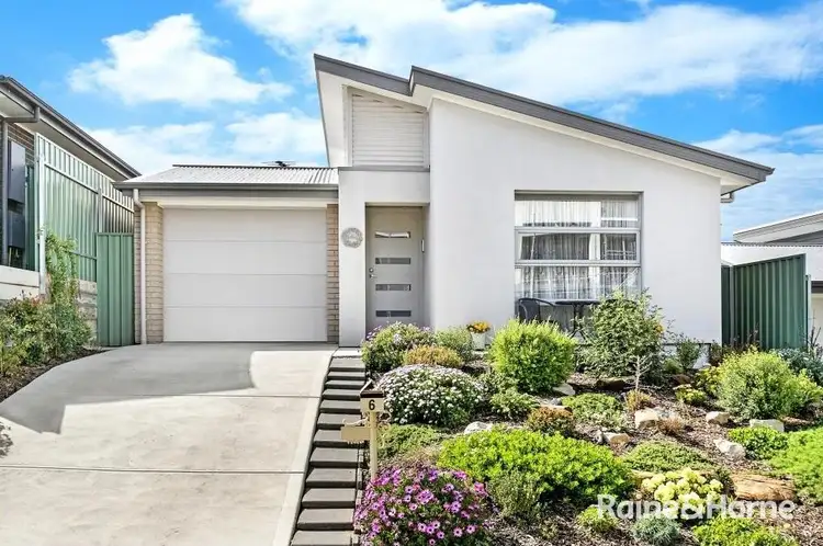 6 Casey Street, Hallett Cove SA 5158