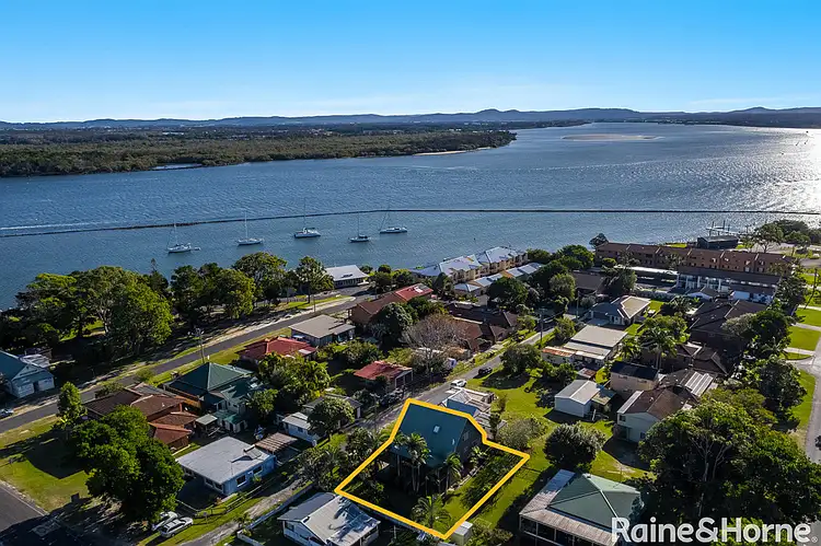 3 Charles Lane, Iluka NSW 2466