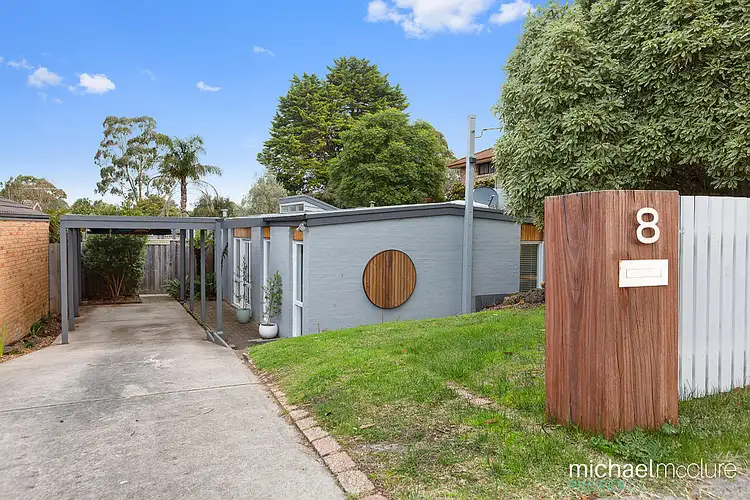 8 Kilburn Crescent, Frankston VIC 3199