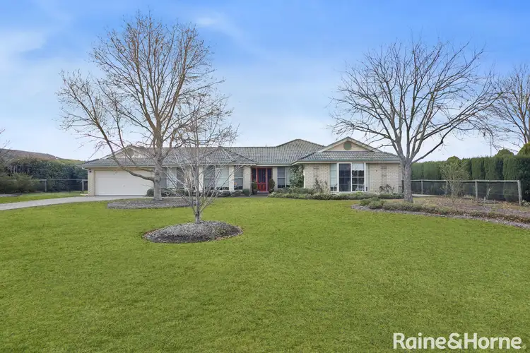 9 Victor Crescent, Moss Vale NSW 2577