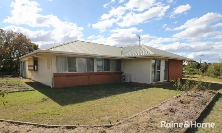 17 Windsor Circle, Kingaroy QLD 4610