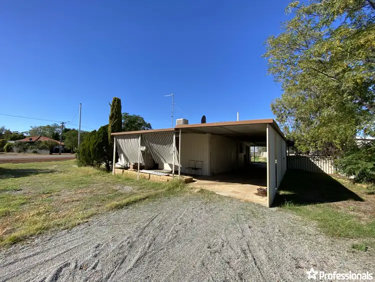 Second view of Homely house listing, 8 Touche Street, Three Springs WA 6519