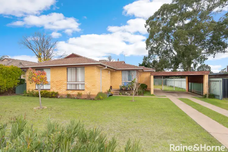 446 Lake Albert Road, Lake Albert NSW 2650
