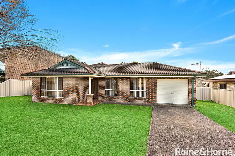 9 Ferntree Drive, Bomaderry NSW 2541